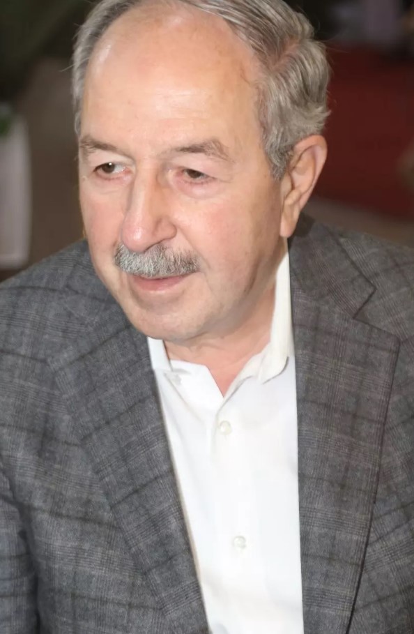 حسن الفندي حسن الفندي